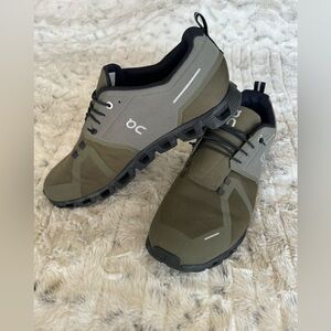 🩵On Cloud Men's Waterproof Athletic Shoes Size 12🩵